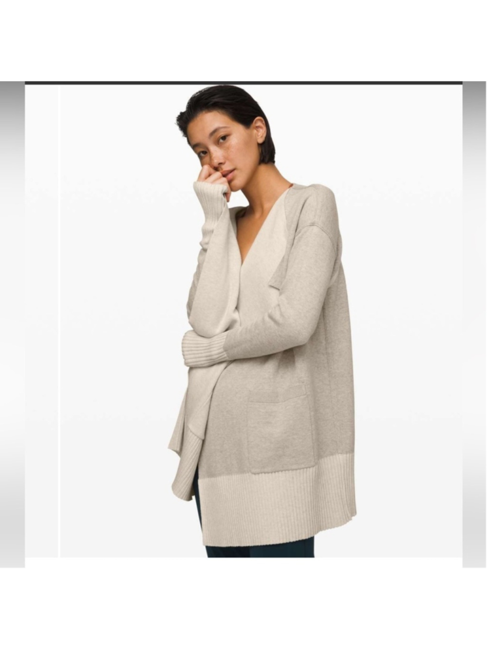Lululemon Still Lotus Wrap *Reversible
Heathered Light Ivory / Heathered Fawn M